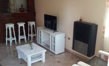Casa en venta de 3 dormitorios c/ cochera en San Bernardo