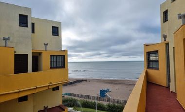 Departamento en venta de 1 dormitorio c/ cochera y vista al mar!