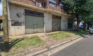 PH En Venta Tipo Local Ideal Vivienda en Ituzaingo