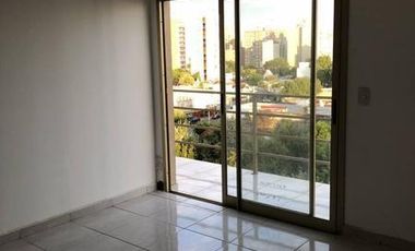 Venta De Amplio Departamento 2 Ambientes En San Miguel