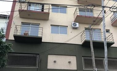 Venta De Amplio Departamento 2 Ambientes En San Miguel