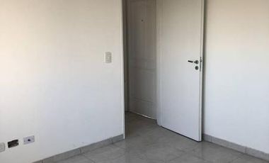 Venta De Amplio Departamento 2 Ambientes En San Miguel
