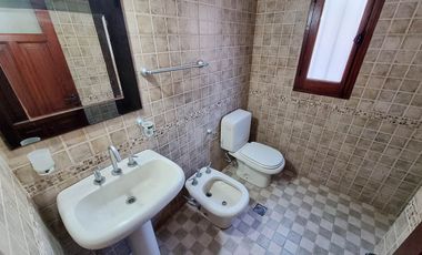 Casa en venta de 3 dormitorios c/ cochera en Almona