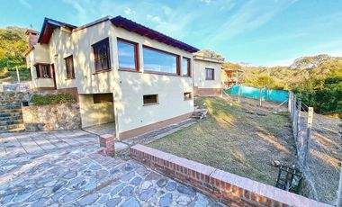 Casa en venta de 3 dormitorios c/ cochera en Almona