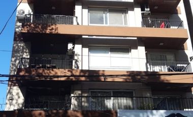 Venta Centro de Monte Grande Departamento Monoambiente Con Cochera!