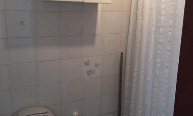 Venta Monte Grande Muy Buena Casa En Esquina De 2 Plantas Con 3 Dormitorios.