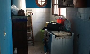 Venta Monte Grande Muy Buena Casa En Esquina De 2 Plantas Con 3 Dormitorios.
