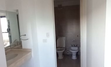 Venta Monte Grande Departamento 2 Ambientes Frente a La Estacion!!