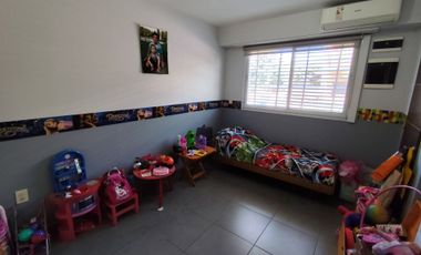 CASA VENTA 6 AMB EL PALOMAR PILETA PARRILLA COCHER
