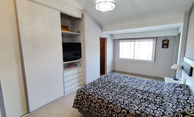 CASA VENTA 6 AMB EL PALOMAR PILETA PARRILLA COCHER