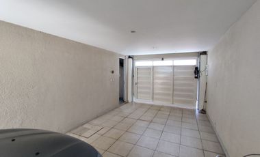 CASA VENTA 6 AMB EL PALOMAR PILETA PARRILLA COCHER