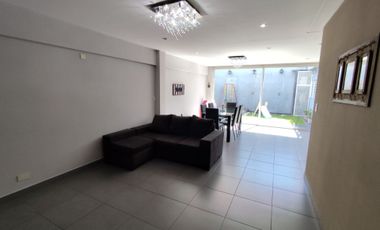 CASA VENTA 6 AMB EL PALOMAR PILETA PARRILLA COCHER