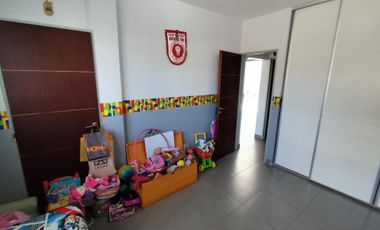 CASA VENTA 6 AMB EL PALOMAR PILETA PARRILLA COCHER