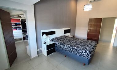 CASA VENTA 6 AMB EL PALOMAR PILETA PARRILLA COCHER