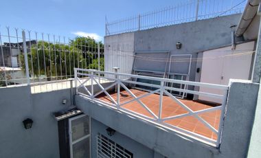 CASA VENTA 6 AMB EL PALOMAR PILETA PARRILLA COCHER