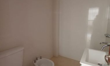 Departamento en venta de 2 dormitorios c/ cochera en La Lucila del Mar