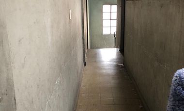 Venta PH 2 ambientes 1° piso por escalera a refaccionar Barracas