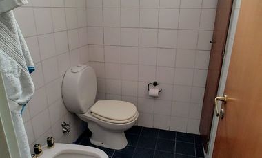VENTA CASA 6 AMB EN MONTE GRANDE PARQUE COCHERAS