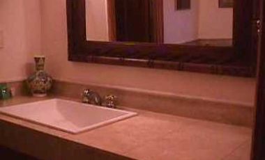 Auténtica y elegante casa colonial en venta.