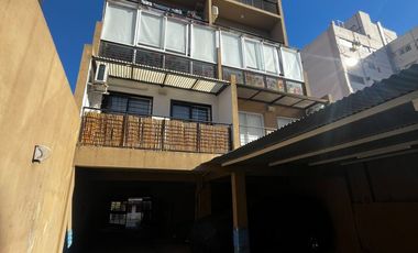 VENTA COCHERA TECHADA LANUS apto credito