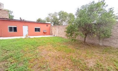 Venta Casa 4 ambientes con Local Florencio Varela