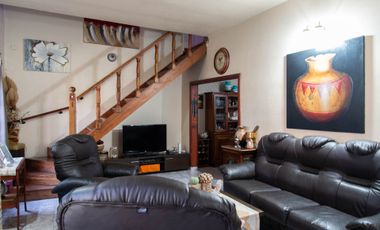 VENTA CASA EN GUTIERREZ 4 AMBIENTES