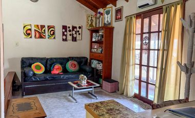 VENTA CASA EN GUTIERREZ 4 AMBIENTES