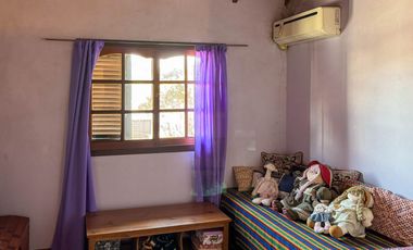 VENTA CASA EN GUTIERREZ 4 AMBIENTES