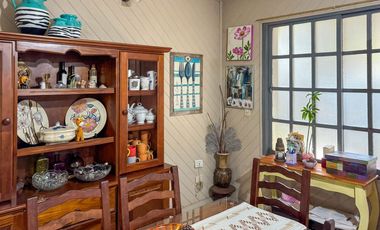 VENTA CASA EN GUTIERREZ 4 AMBIENTES