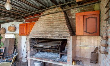 VENTA CASA EN GUTIERREZ 4 AMBIENTES