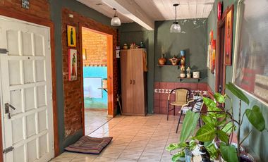 VENTA CASA EN GUTIERREZ 4 AMBIENTES