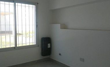 CASA EN VENTA - NUEVA A ESTRENAR - SAN PEDRO