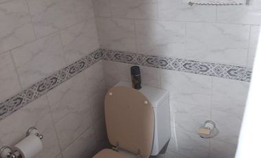 Casa en venta de 2 dormitorios c/ cochera en Ramos Mejía