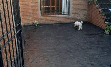 Casa en venta de 2 dormitorios c/ cochera en Ramos Mejía