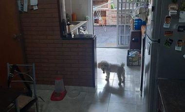 Casa en venta de 2 dormitorios c/ cochera en Ramos Mejía