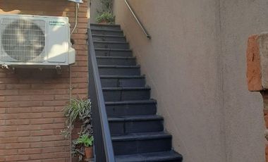 Casa en venta de 2 dormitorios c/ cochera en Ramos Mejía