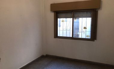 Casa Ph En Venta En Ramos Mejia Sur