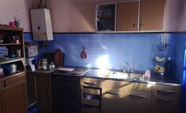 Casa en venta de 3 dormitorios c/ cochera en Villa Soldati
