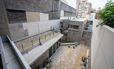 Amplia Oficina enVENTA ubicada en Pellegrini 1600 Centro de la ciudad de Rosario