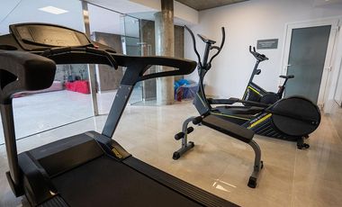 Amplia Oficina enVENTA ubicada en Pellegrini 1600 Centro de la ciudad de Rosario