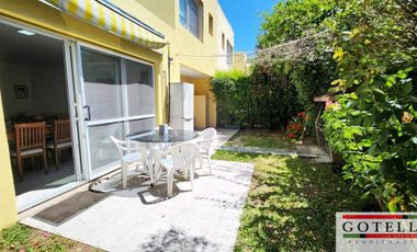 Venta Monte Grande  Casa de 2 dormitorios c/ cochera Condominio Los Robles