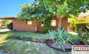 Venta Monte Grande  Casa de 2 dormitorios c/ cochera Condominio Los Robles