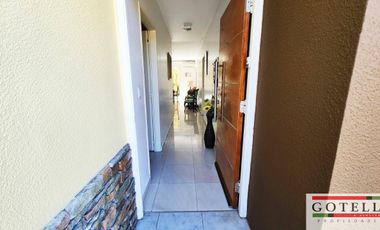 Venta Monte Grande  Casa de 2 dormitorios c/ cochera Condominio Los Robles