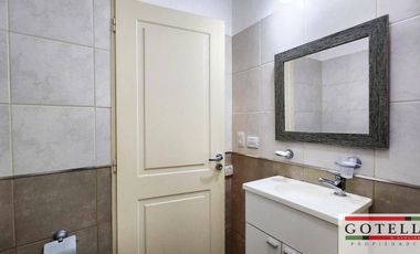 Venta Monte Grande  Casa de 2 dormitorios c/ cochera Condominio Los Robles