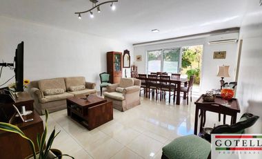 Venta Monte Grande  Casa de 2 dormitorios c/ cochera Condominio Los Robles
