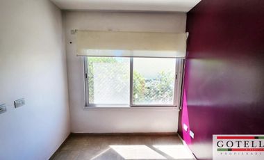 Venta Monte Grande  Dúplex de 2 dormitorios c/ cochera en Condominio Los Robles