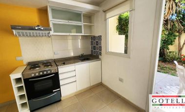 Venta Monte Grande  Dúplex de 2 dormitorios c/ cochera en Condominio Los Robles