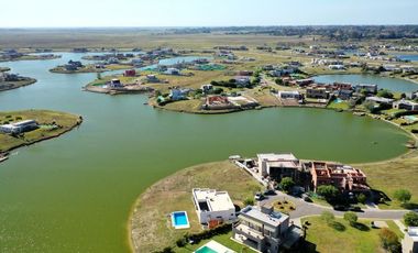 Lote en venta a la Laguna en San Sebastián