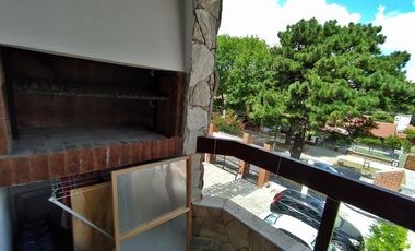 Departamento en venta de 2 dormitorios c/ cochera en San Bernardo
