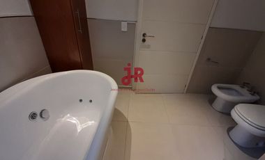 CODIGO 657 - PINAMAR - CASA EN ALQUILER - ZONA NORTE -  FRONTERA